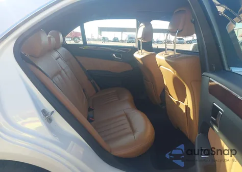 2013 Mercedes-Benz E 350 z USA, uszkodzony, nr VIN WDDHF5KB9DA770975